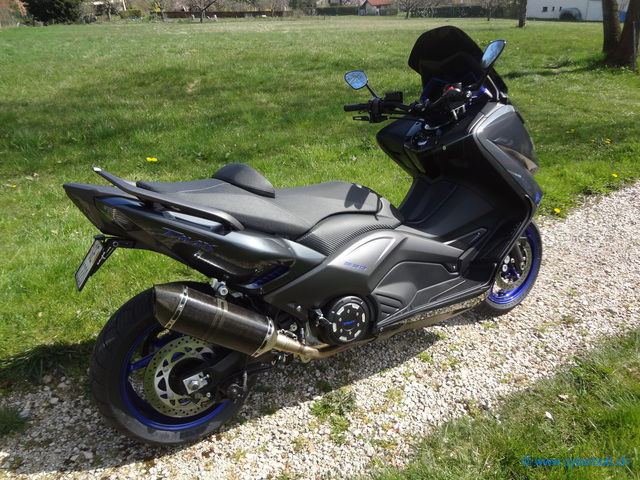 Tmax 530 Deep Purplish Blue Metallic (36).jpg