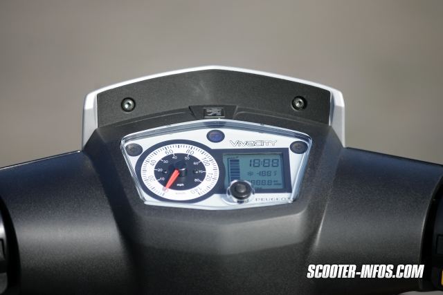 Peugeot_vivacity_125_compteur.jpg