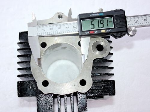 58e82eb59ff4b_52mm-Moteur-Baril-Aleacutesage-Cylindre-corps-BT-110cc-QUAD-DIRT-BIKE-ATV-DUNE-BUGGY.jpg.d0b941d56de67393aee5d7c7a6fe6a66.jpg