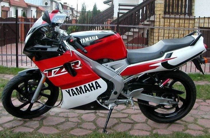 yamaha-tzr-50-2002.jpg.ccb089360f09e5130627b96ae0a653cc.jpg