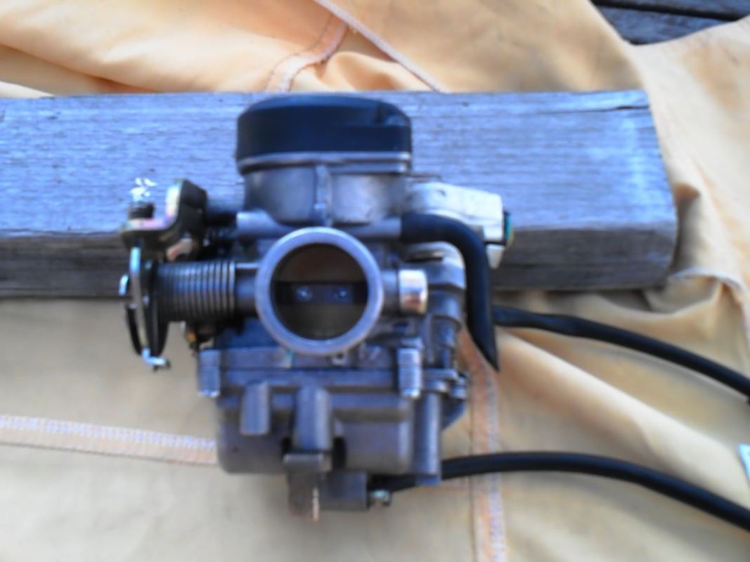 CARBURATEUR SYM GTS 001.JPG