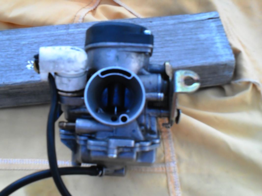 CARBURATEUR SYM GTS 002.JPG