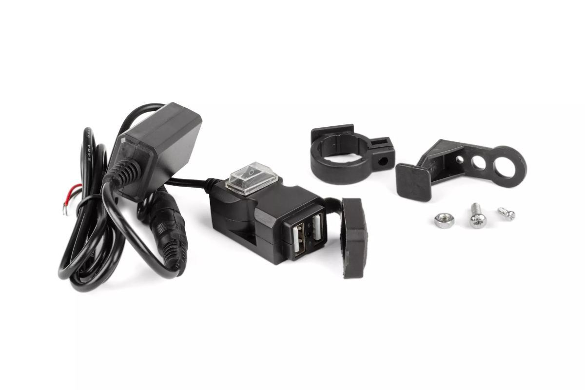 double-prise-usb-moto.jpg.19ebbdc1efb2e7da34bf321cf53109a8.jpg